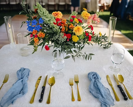 Introductory Experience in Minimalist Floral Arrangement