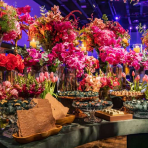 Floral Display Guide for Commercial Spaces & Festive Plazas