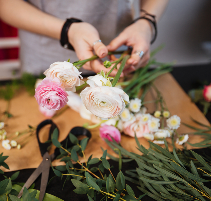 Interactive Floral Art Class for Parents and Children
