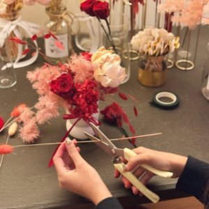 Dried and Preserved Flower Arrangement Workshop